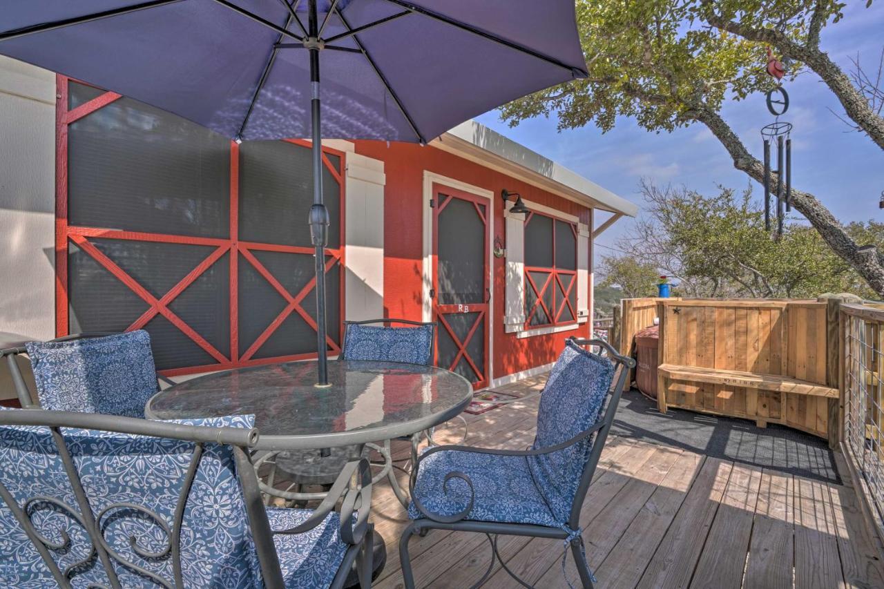 Kerrville Converted Barn Tiny Home With Kayaks! Exterior foto